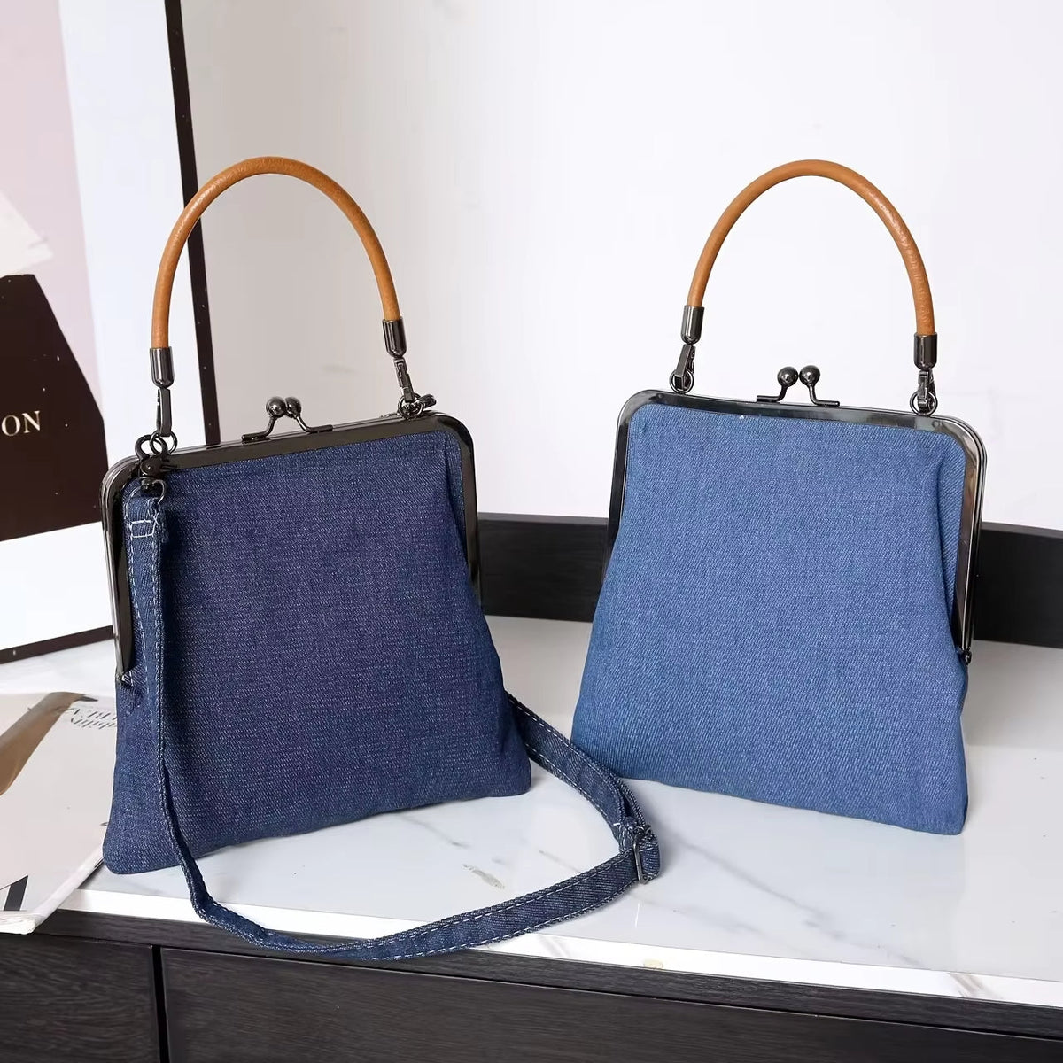 Sac à Main Femme Structuré avec Fermeture Kiss Lock Chic 3