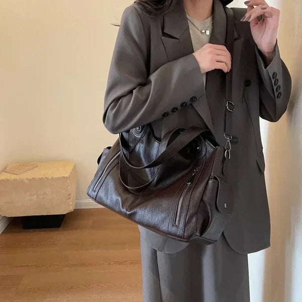 Sac fourre-tout pour femme au design intemporel 3