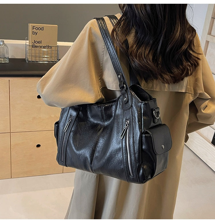 Sac fourre-tout pour femme au design intemporel 7