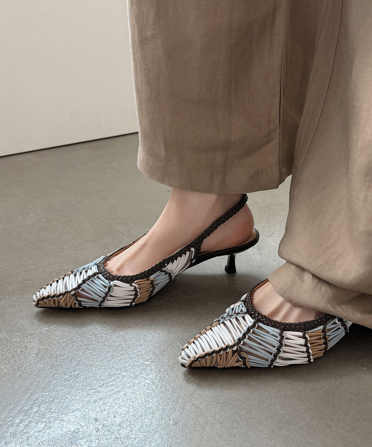 Sandales à Talons Hauts Femmes Bout Pointu Design Raffiné 1