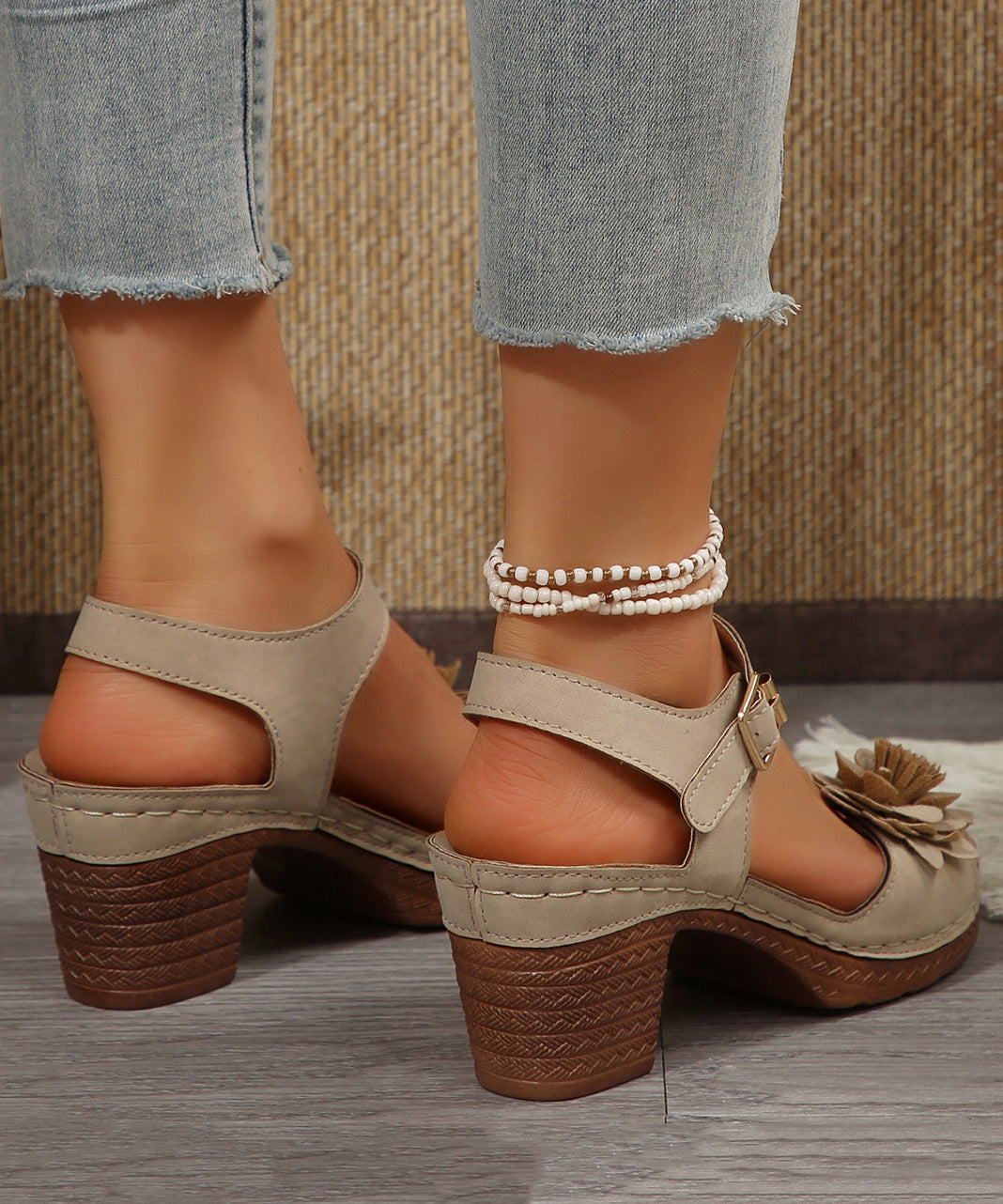 Sandales pour Femmes à Épissure Florale 4