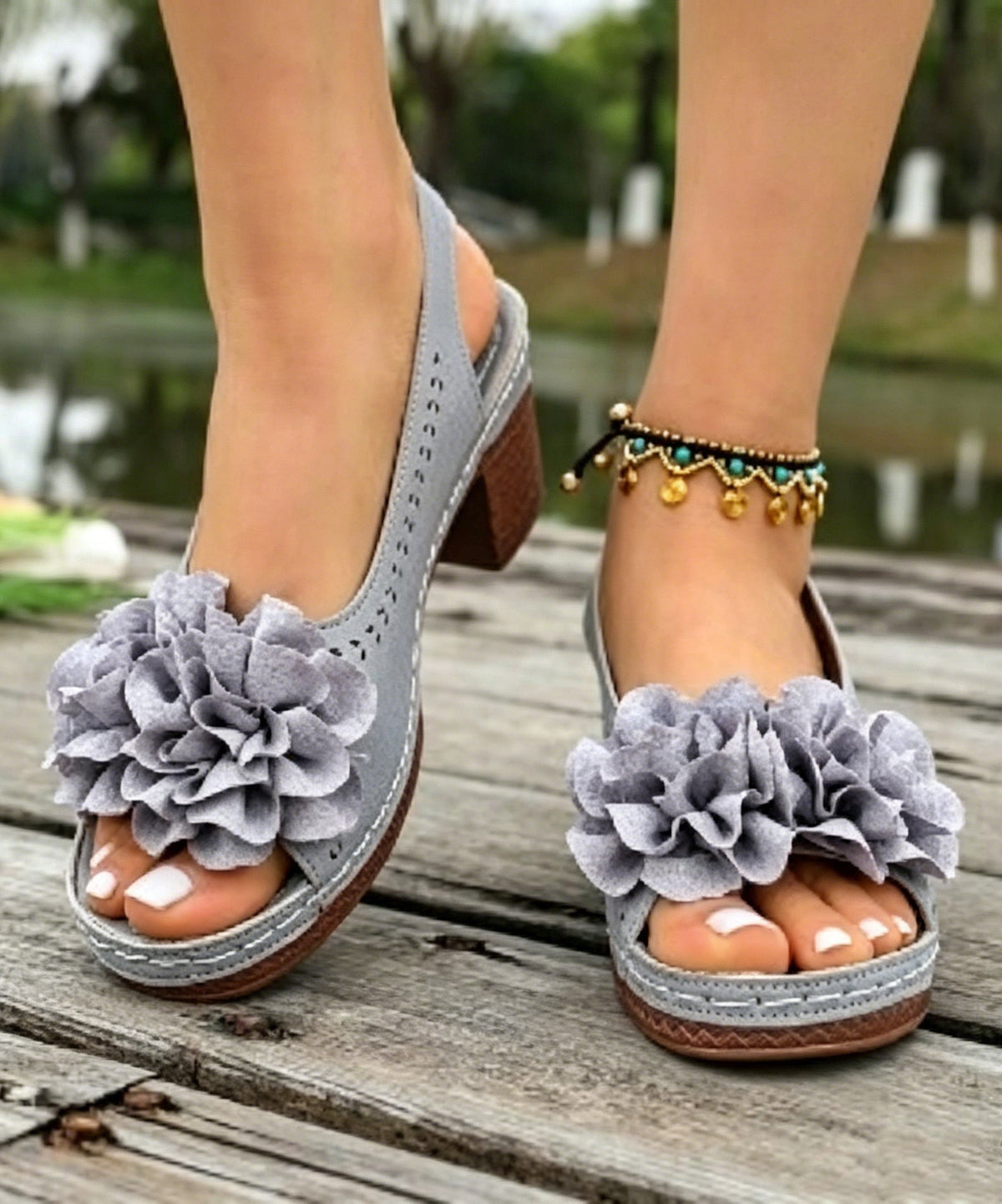 Sandales pour Femmes à Talon Épais avec Motif Floral 3
