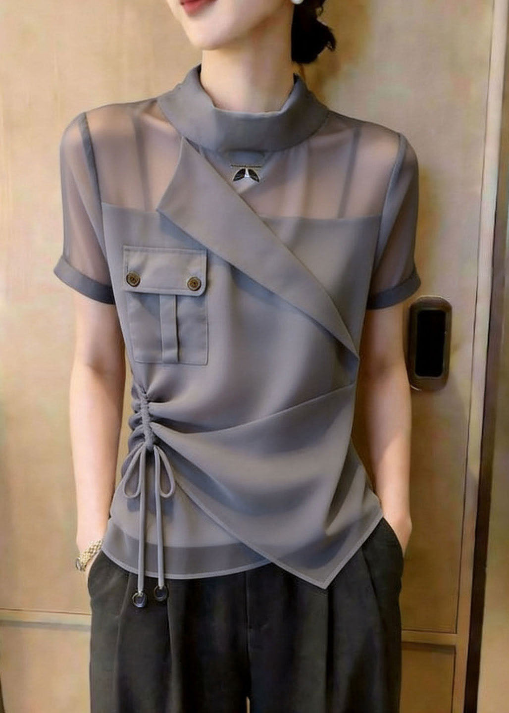 Top Femme Col Montant Asymétrique avec Cordon 2