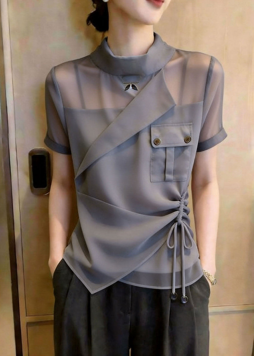 Top Femme Col Montant Asymétrique avec Cordon 4