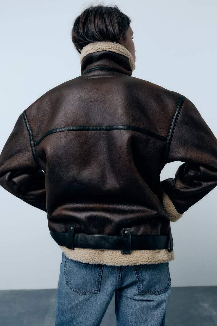 Veste Femme à Revers en Matériau Synthétique 3