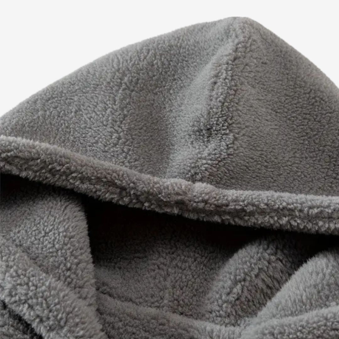 Veste Homme à Capuche Isolante Moderne et Fonctionnelle 3