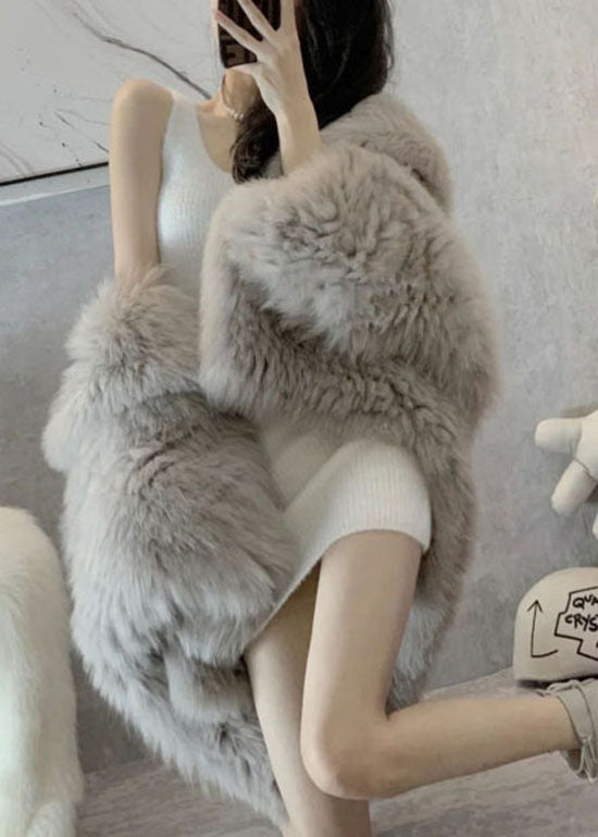 Veste à Capuche en Fausse Fourrure Grise pour Femmes 3