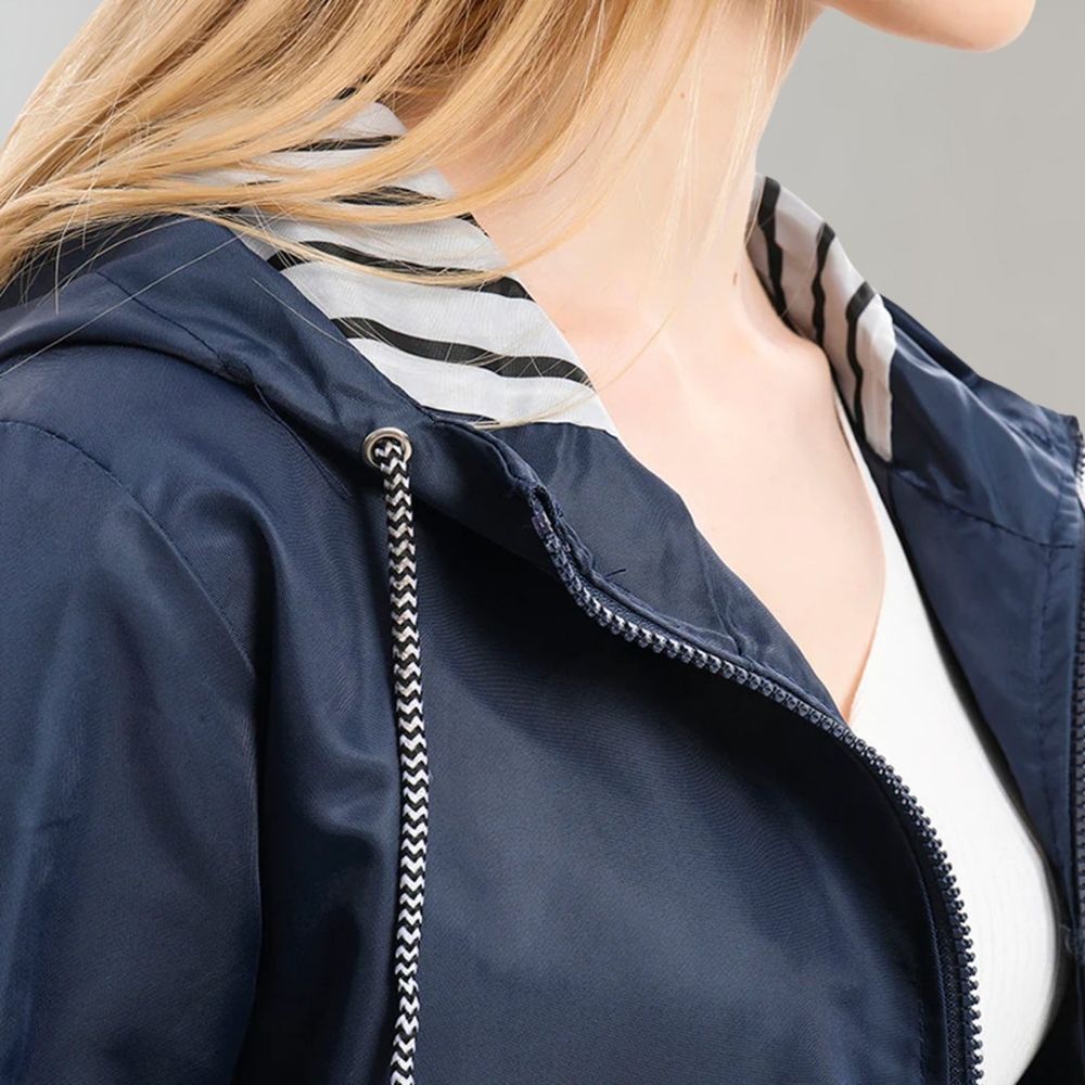 Veste de Pluie Longue pour Femmes avec Capuche 1