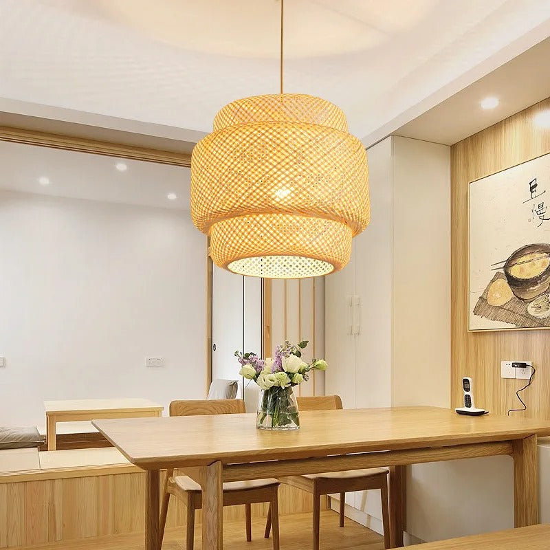 Lampe à suspension en bambou tricotée à la main