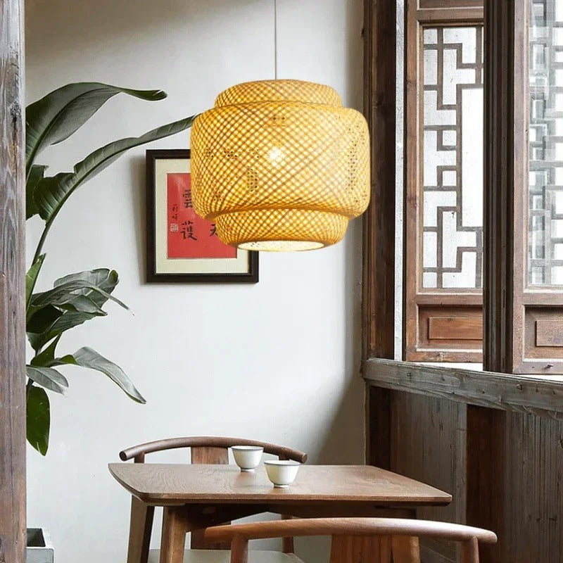Lampe à suspension en bambou tricotée à la main