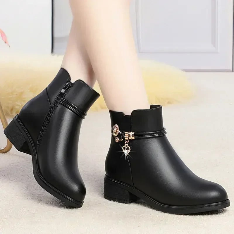 Bottes strass en cuir souple pour femmes