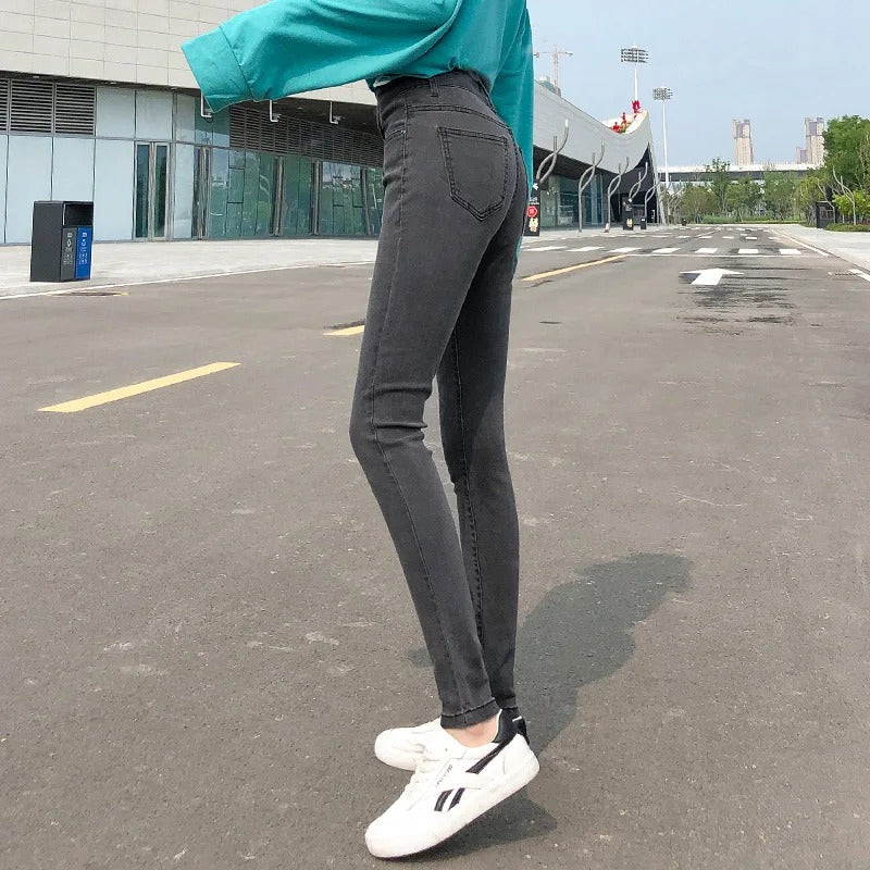 Jeans stretch classiques pour femmes