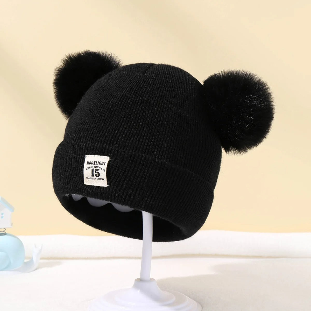 Bonnet bébé tricoté en laine